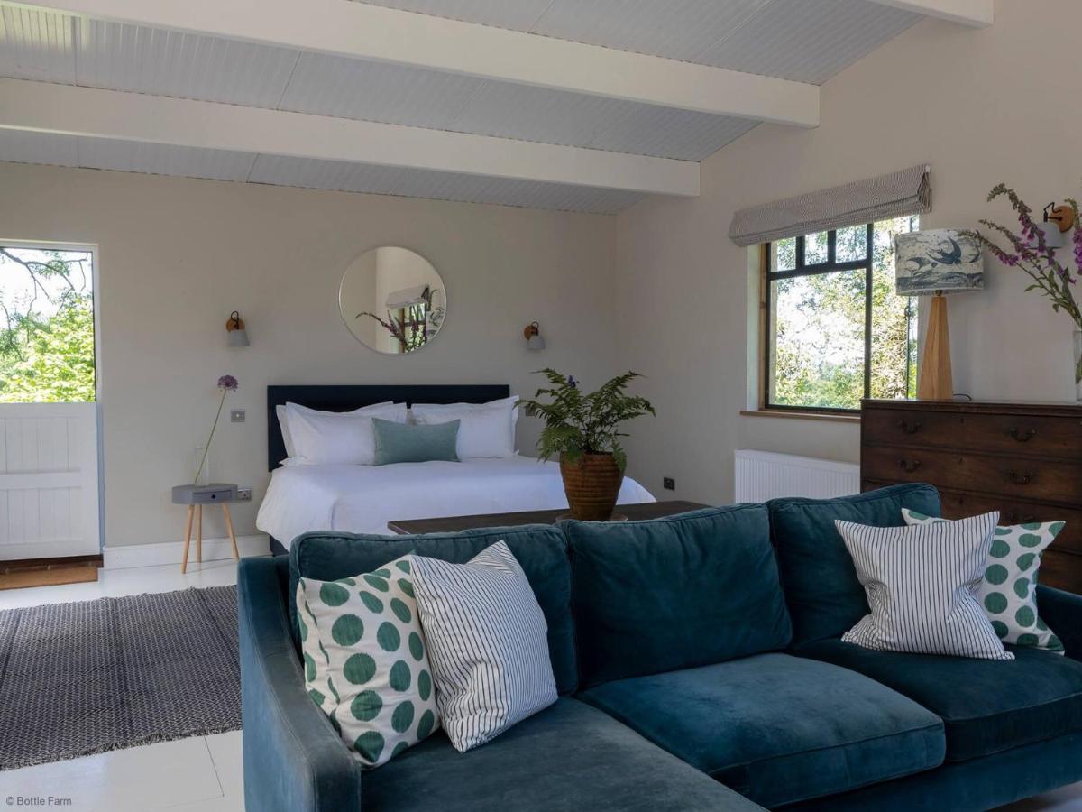 Horseshoe Barn Axminster Ngoại thất bức ảnh