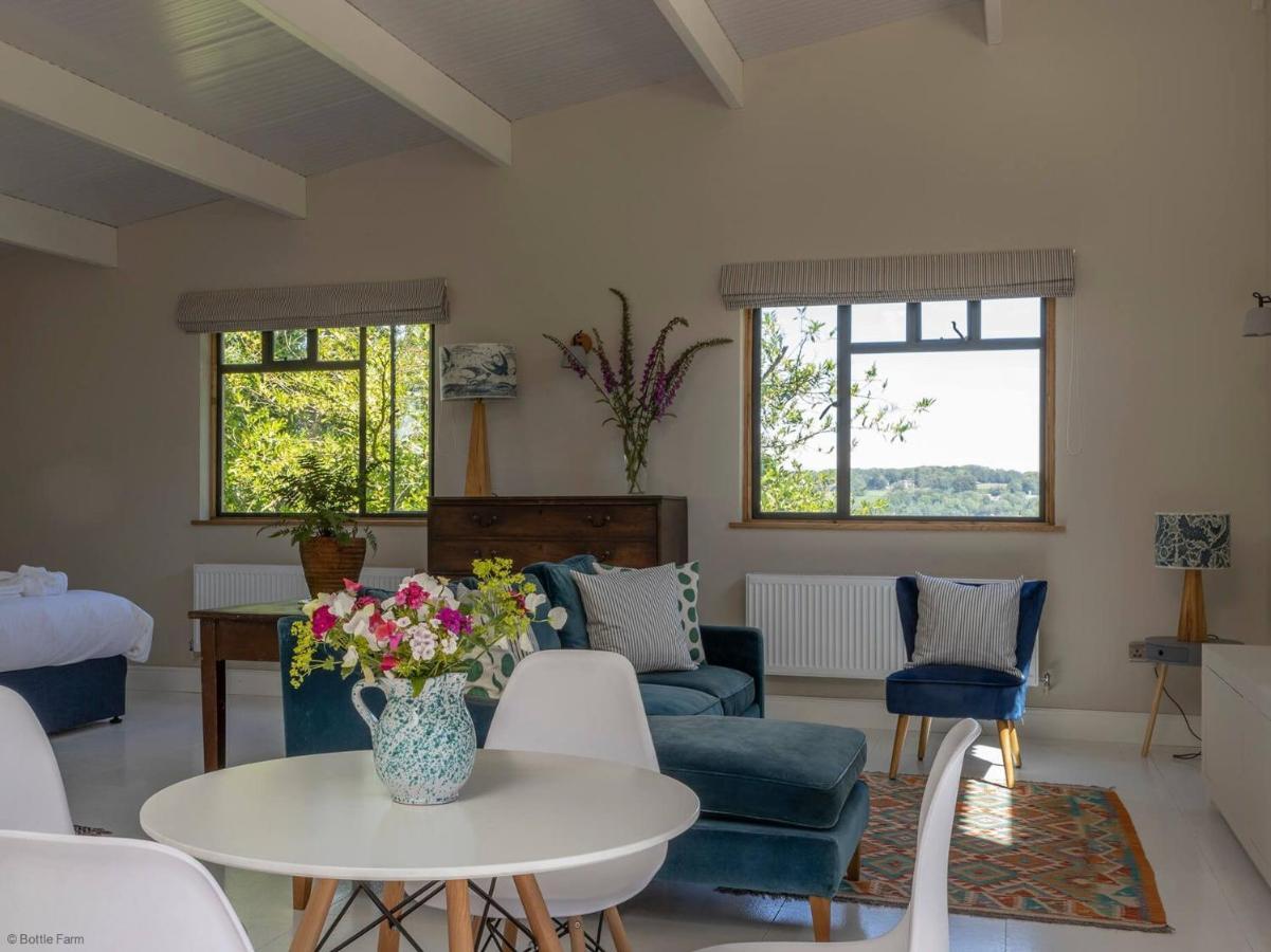 Horseshoe Barn Axminster Ngoại thất bức ảnh
